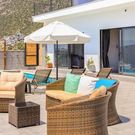 Vilă Mona Roza Kalkan